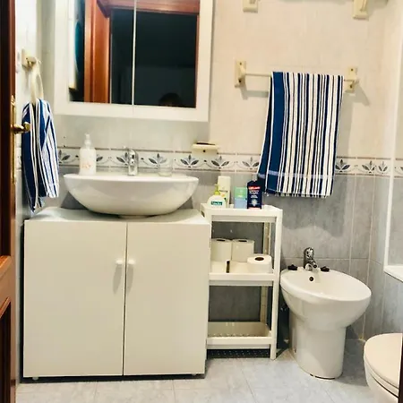 Piso Con Garaje En * أفيليس