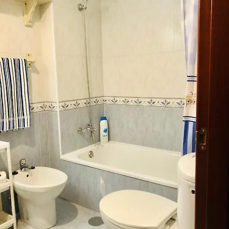 Piso Con Garaje En * أفيليس